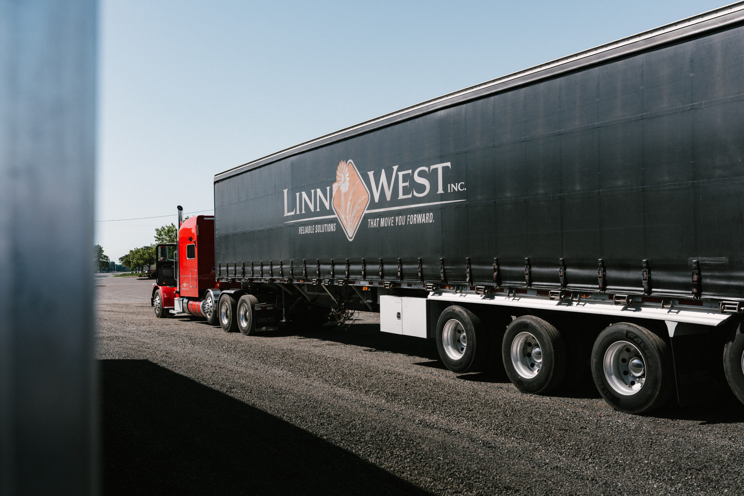 Linn west curtain van