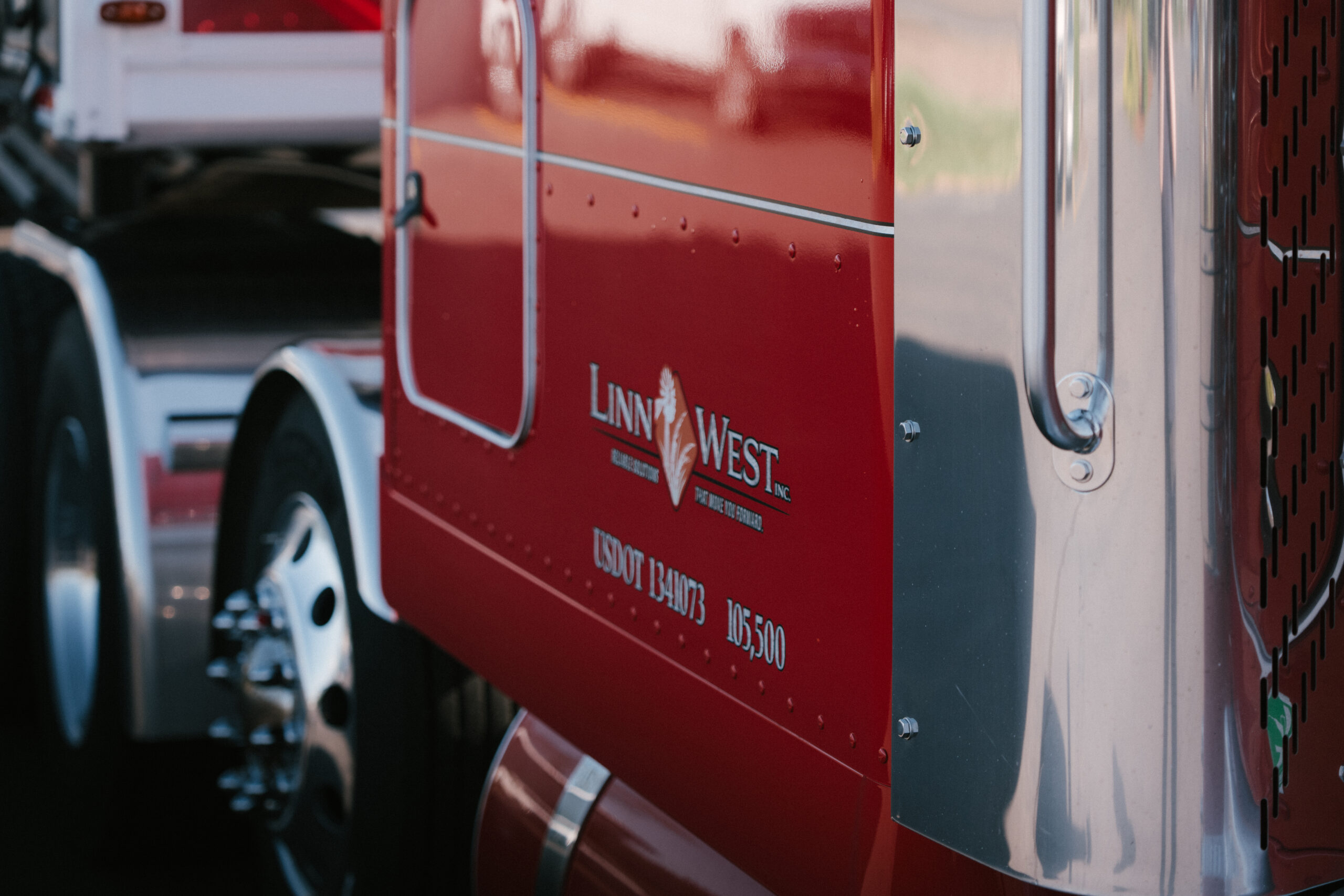 Linn west truck logo